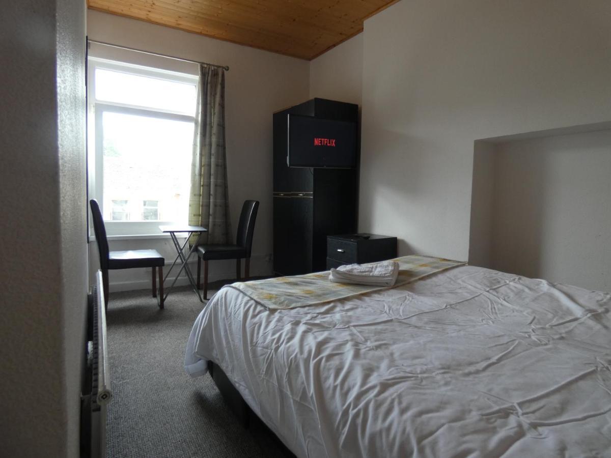 Hill Breeze House Hotel Merthyr Tydfil Eksteriør billede